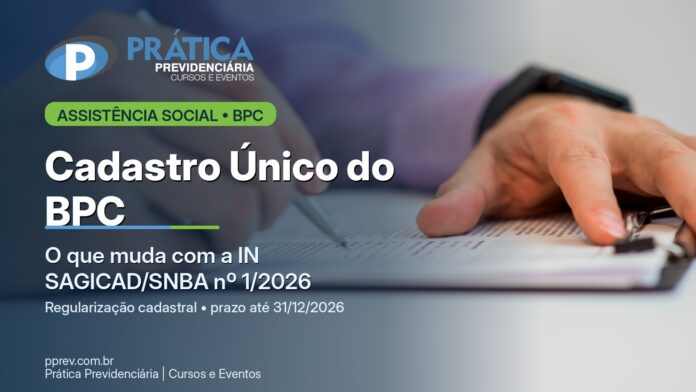 Cadastro Único do BPC: pessoa idosa sendo entrevistada por agente do CRAS em cadastramento domiciliar
